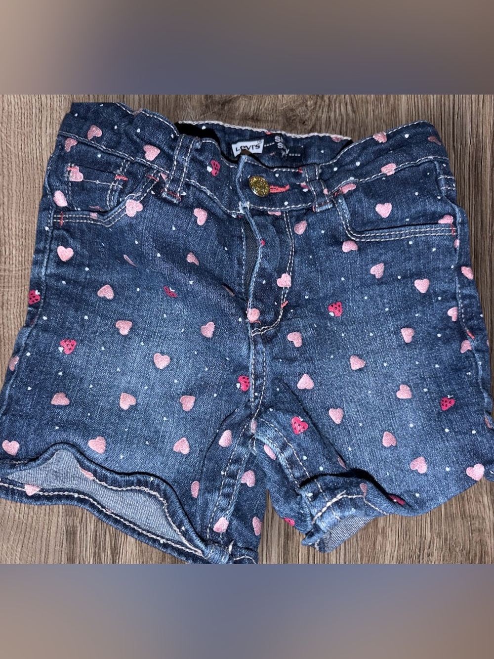 Levi’s shorts
